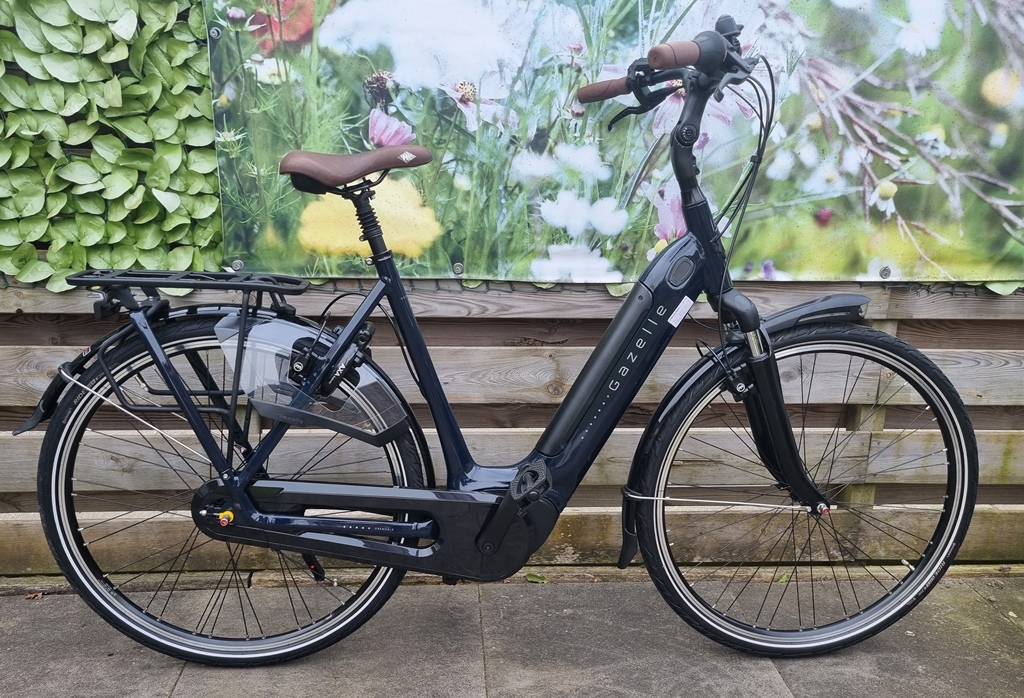 nieuw gazelle grenoble C7+ 57 cm€2899