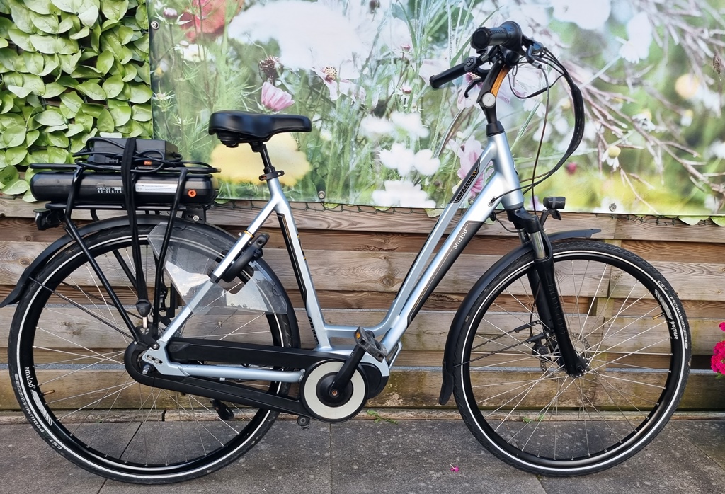 amslod brighton N7 59 cm €895