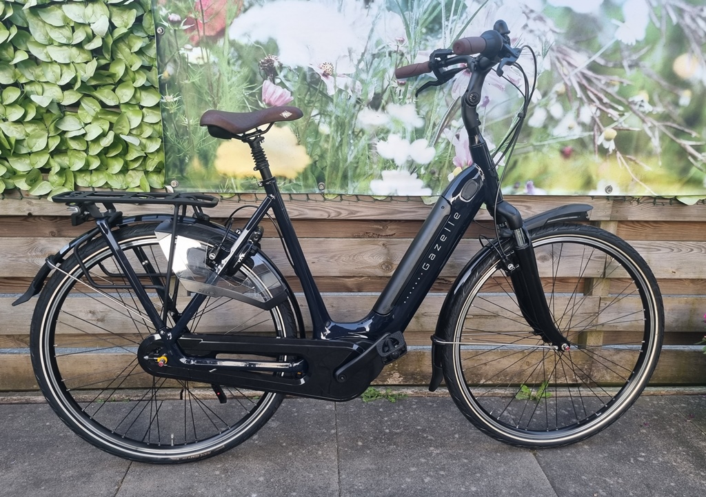 gazelle grenoble HMB C7+ 61 cm €2749